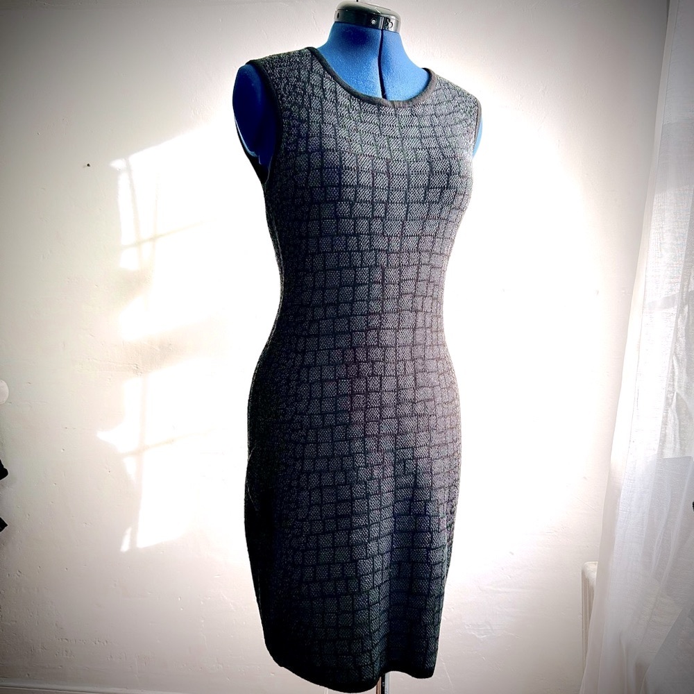 Calvin Klein Knit Gray and Black Sleeveless Sheath Dress